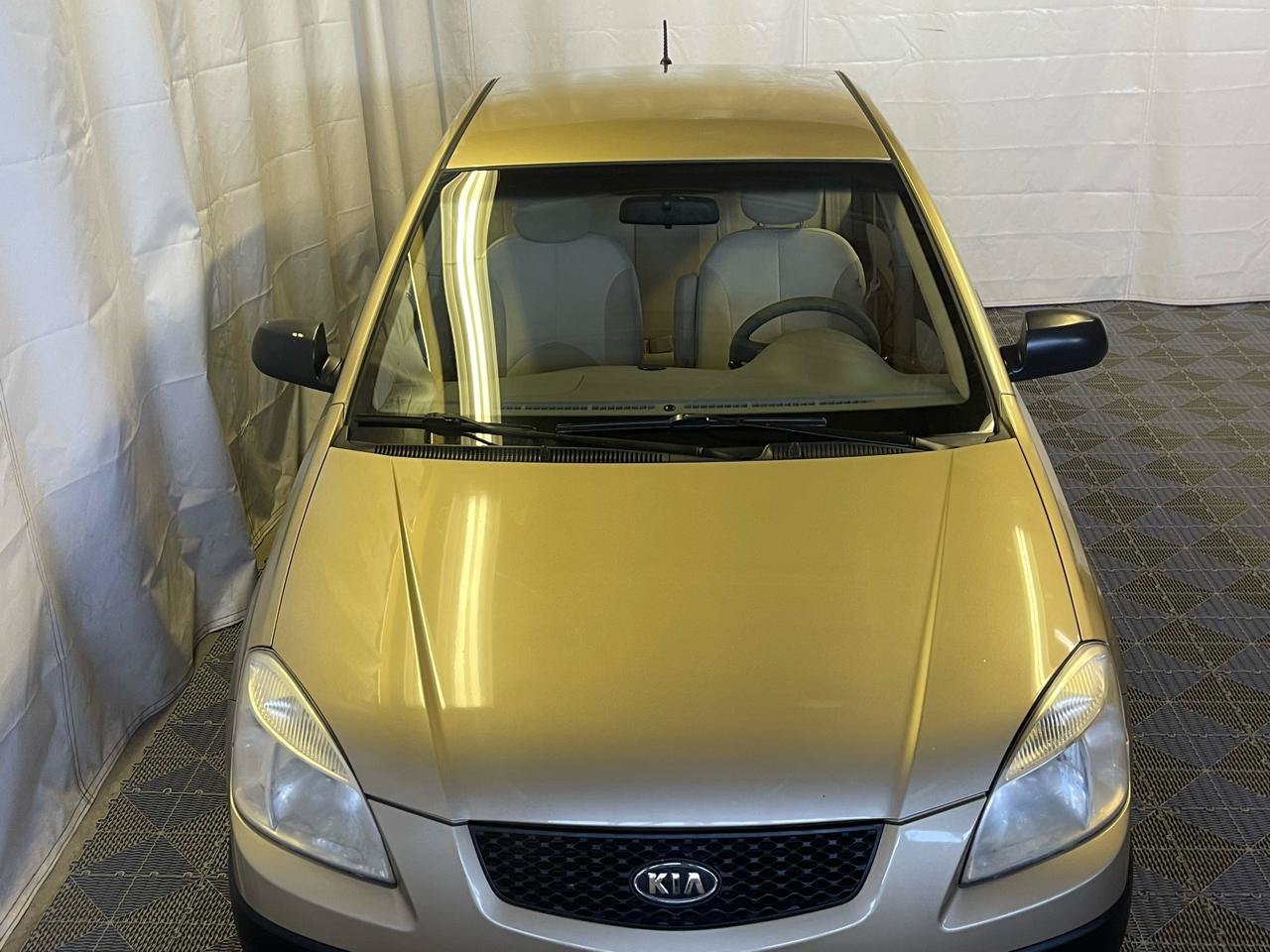 Used 2007 Kia Rio LX FWD image 3