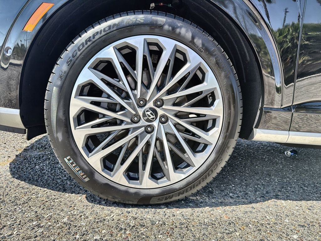 Used 2026 Hyundai Palisade Calligraphy image 19