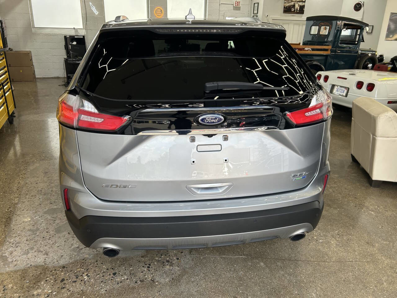 Used 2020 Ford Edge SEL w/ Convenience Package image 6
