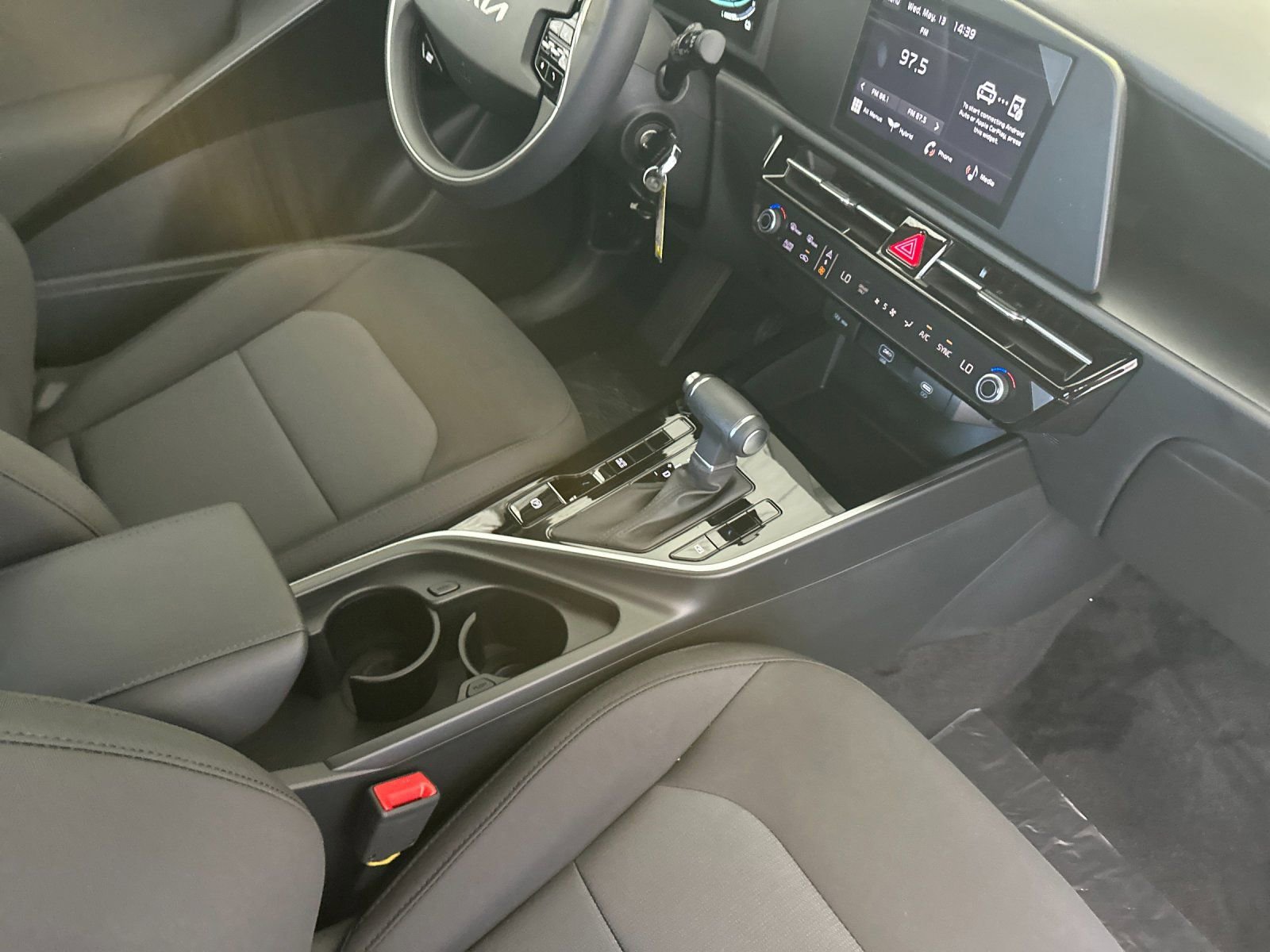New 2026 Kia Niro LX FWD image 16