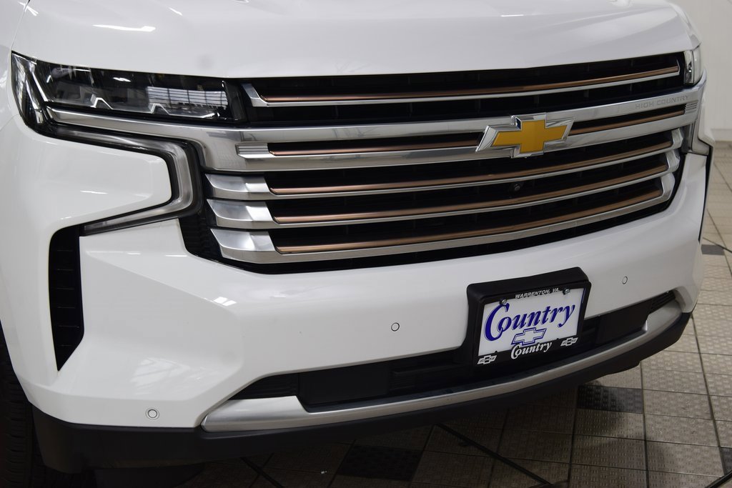 Used 2024 Chevrolet Suburban High Country image 13