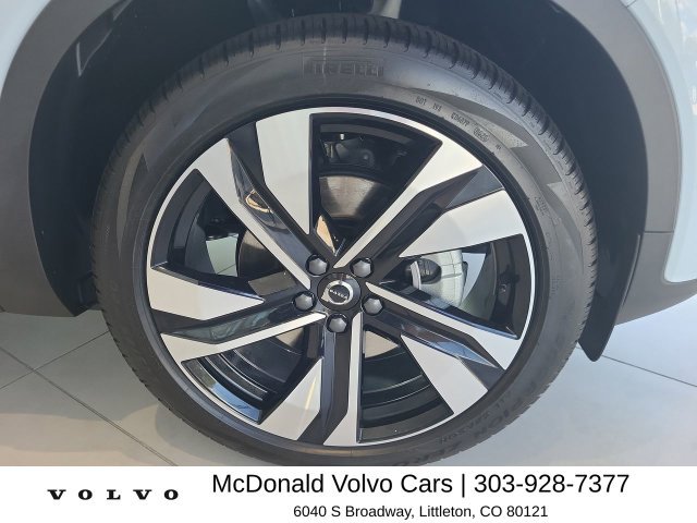 New 2026 Volvo XC40 B5 Plus w/ Climate Package AWD/4WD image 20