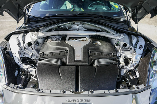 Used 2021 Aston Martin DBX AWD/4WD image 15