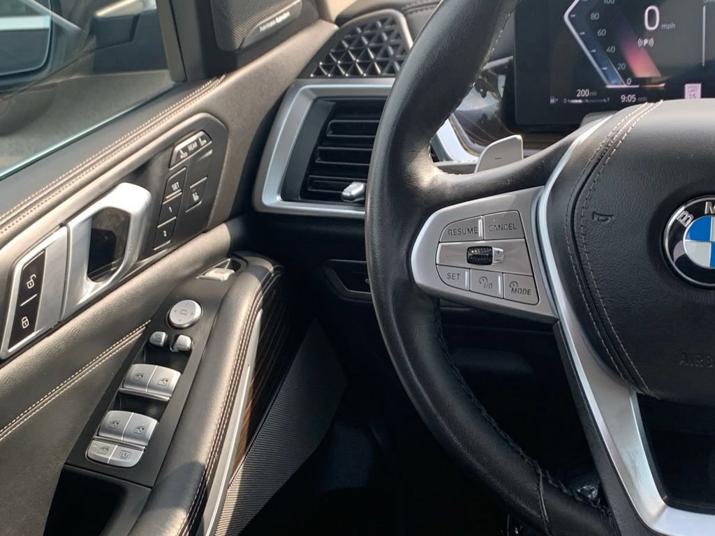Used 2025 BMW X7 xDrive40i AWD/4WD image 12