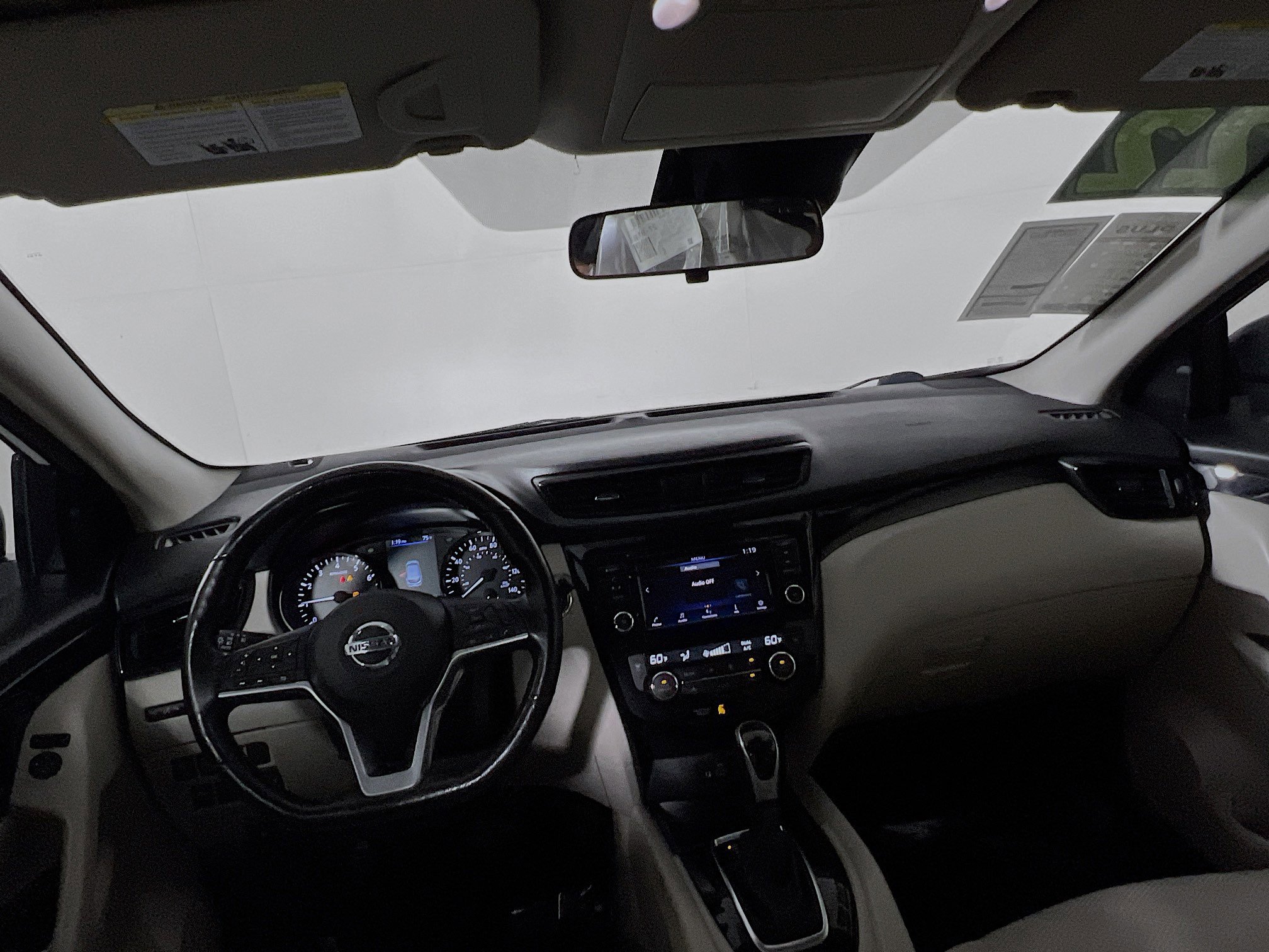 Used 2022 Nissan Rogue Sport SV image 30