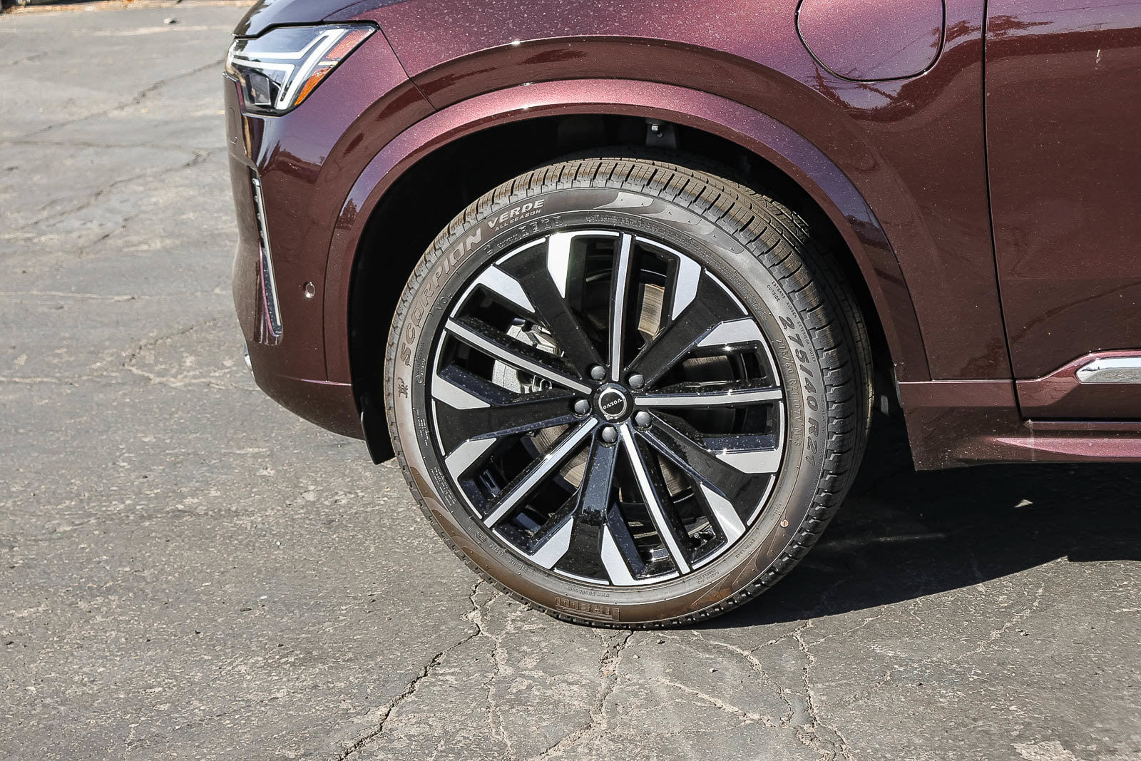 New 2026 Volvo XC90 T8 Ultra w/ Lounge Package AWD/4WD image 9
