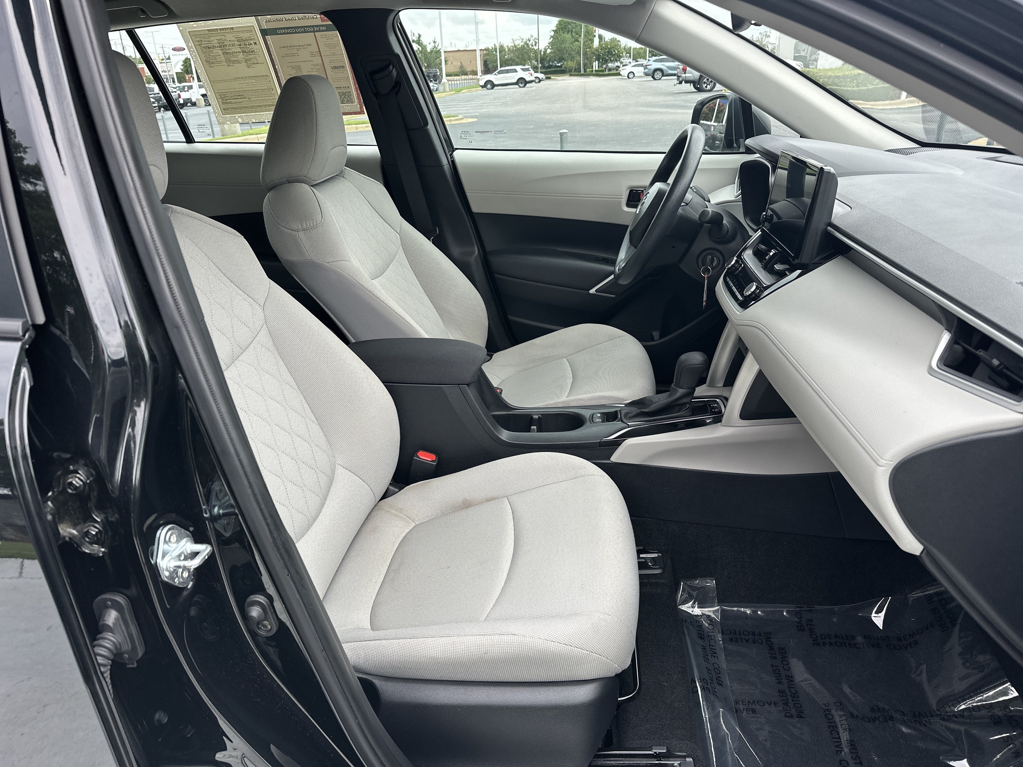 Certified 2025 Toyota Corolla Cross L FWD image 33