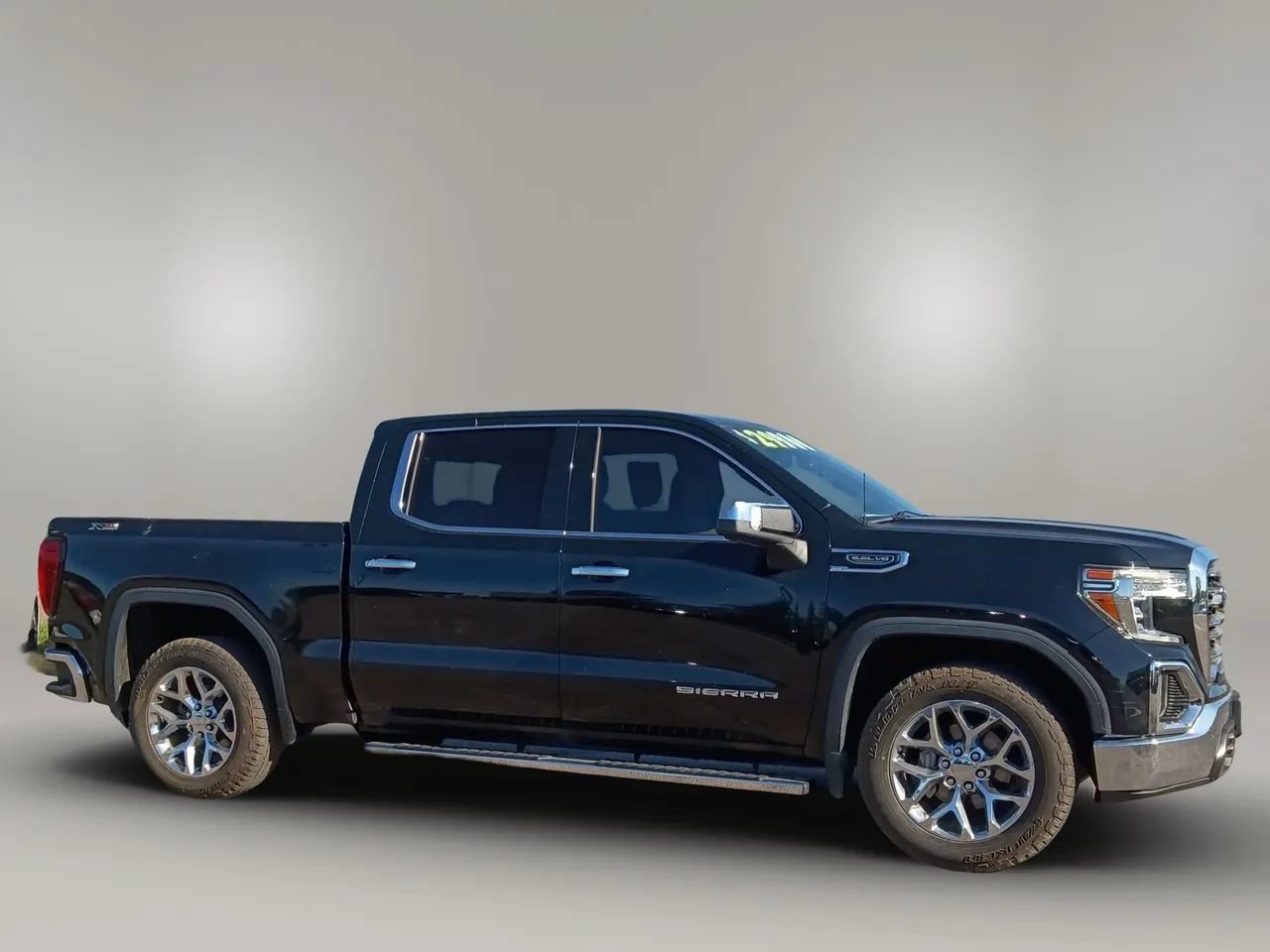 Used 2020 GMC Sierra 1500 SLT w/ SLT Premium Package AWD/4WD image 5