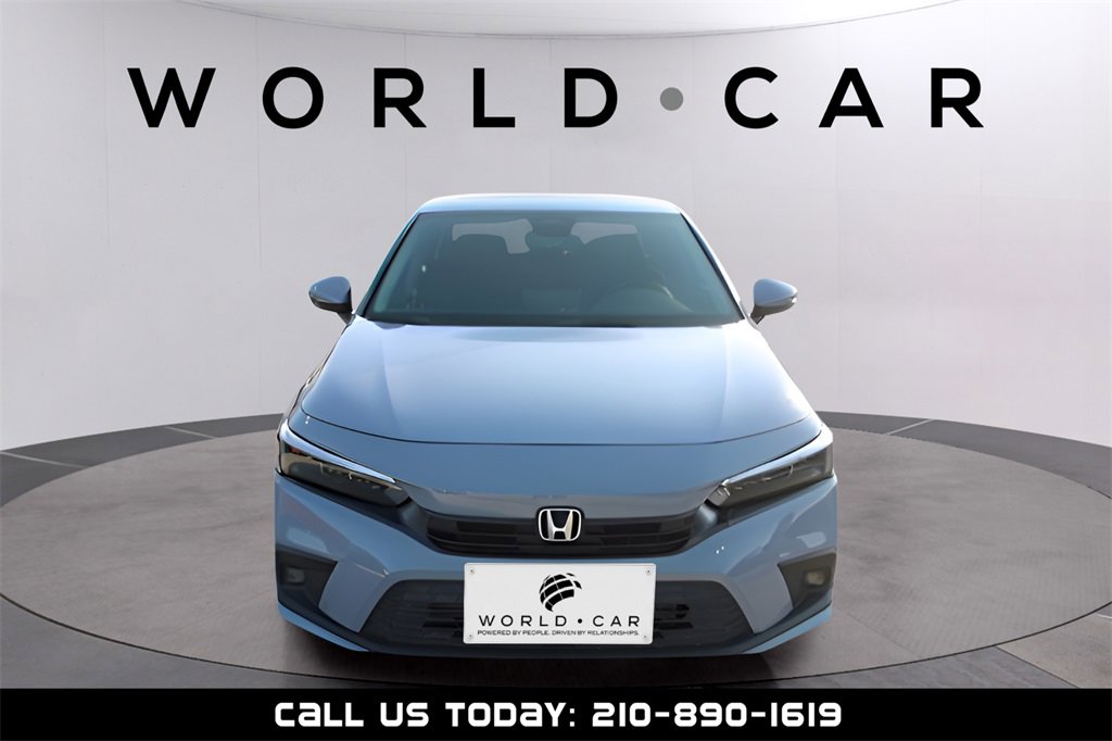 Used 2024 Honda Civic Touring image 2