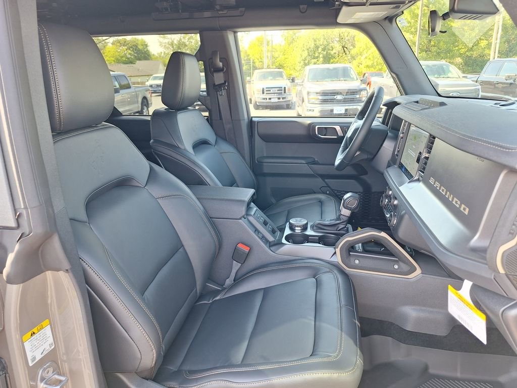 New 2025 Ford Bronco Badlands w/ Sasquatch Package image 16