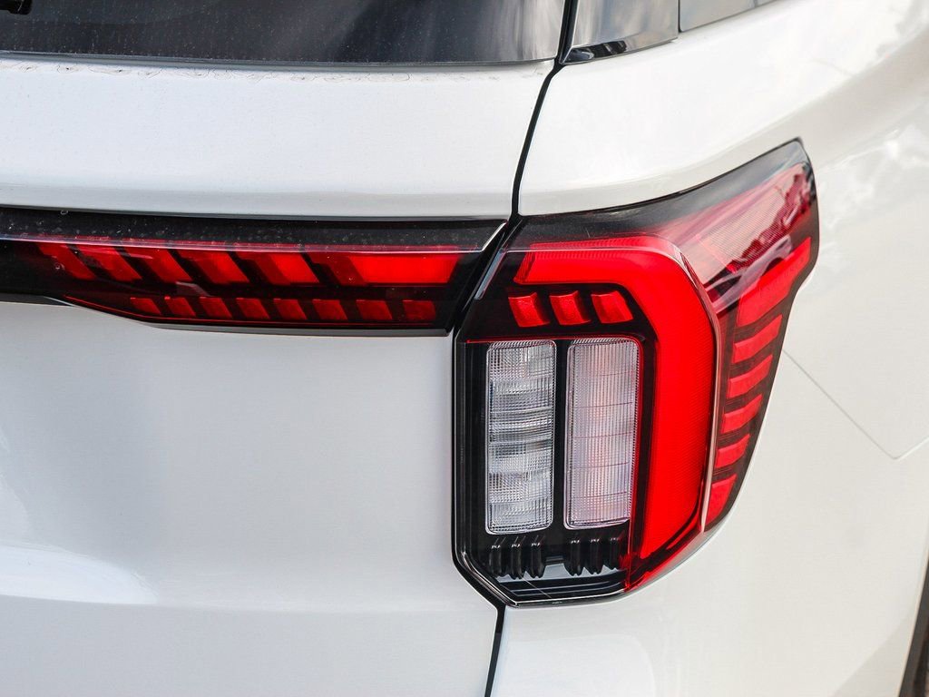 New 2026 Ford Explorer Active w/ Active Comfort Package RWD image 11