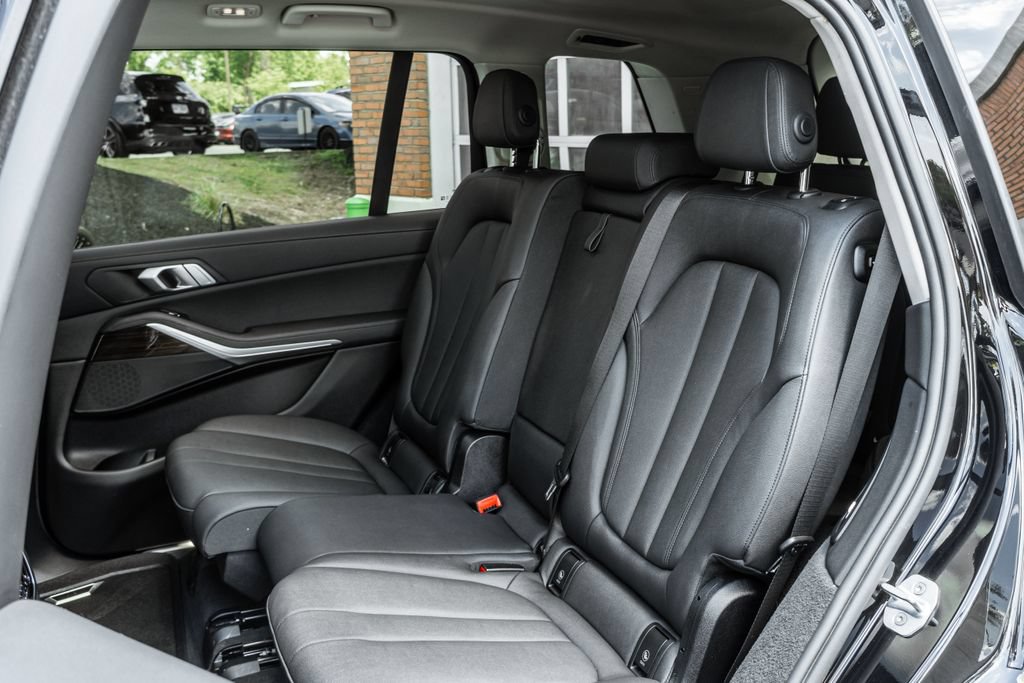 Used 2020 BMW X7 xDrive40i w/ Cold Weather Package AWD/4WD image 30