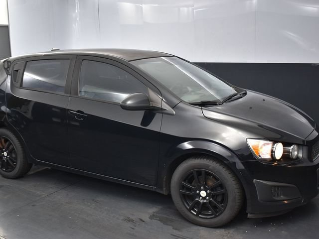 Used 2012 Chevrolet Sonic LS FWD image 3