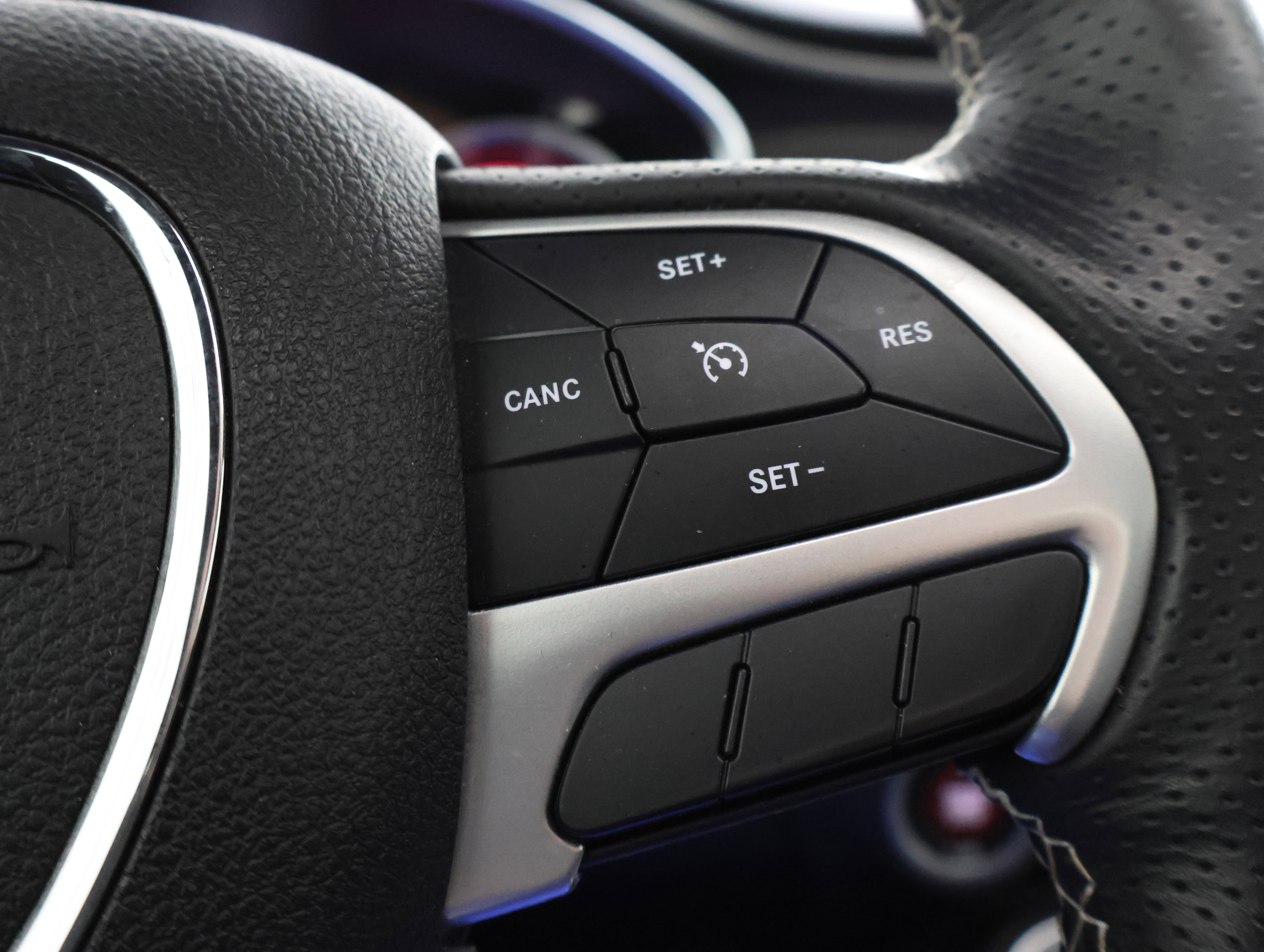 Used 2018 Dodge Challenger SRT w/ Technology Group image 15