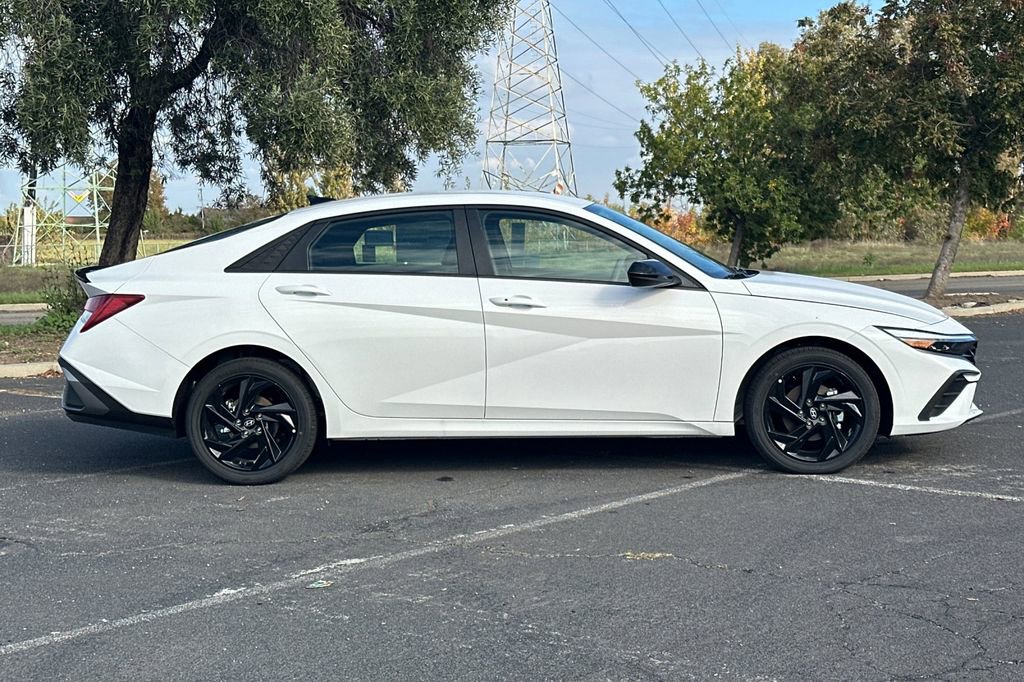 New 2026 Hyundai Elantra Sport image 3