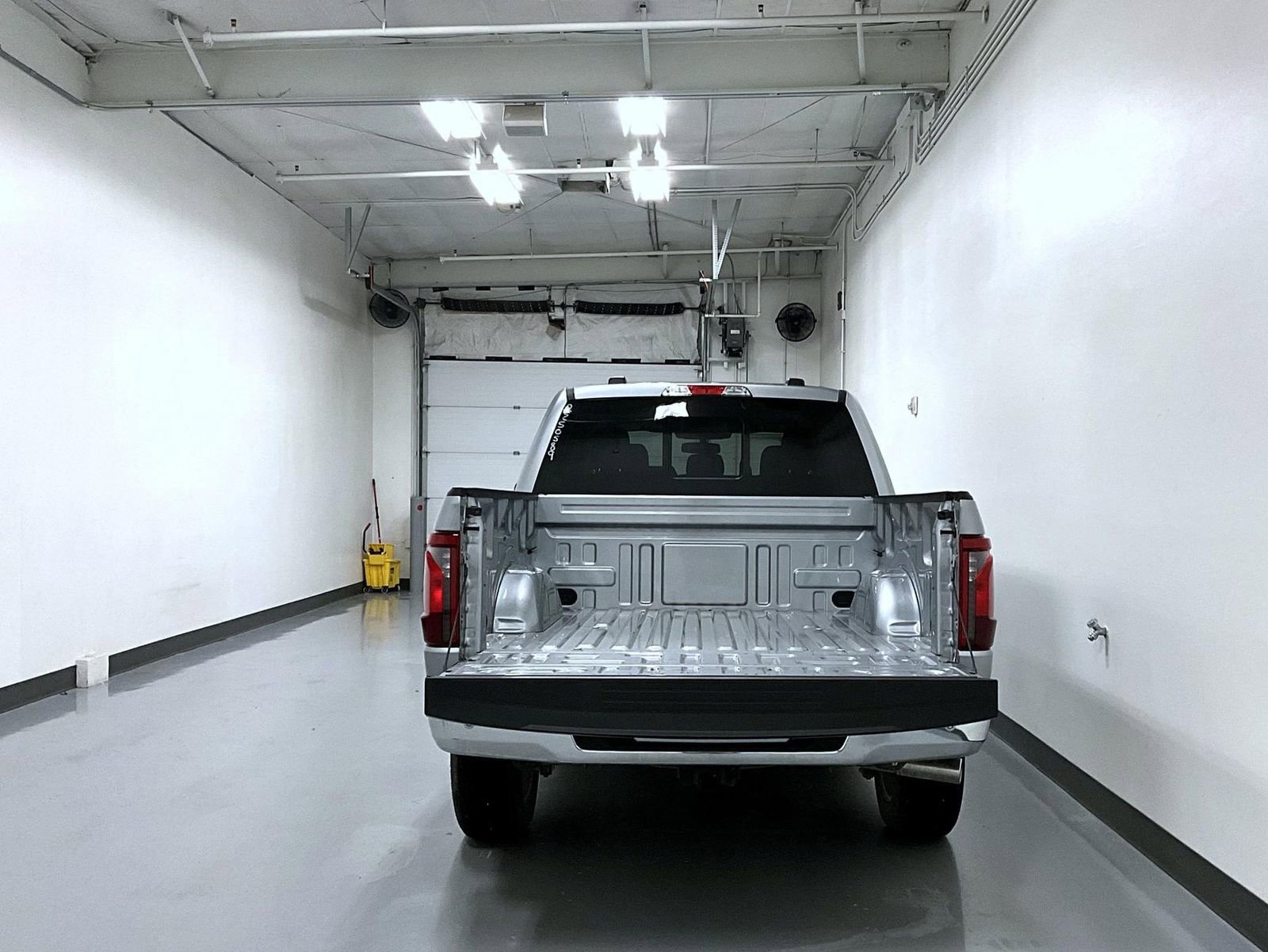 New 2025 Ford F150 XLT w/ Equipment Group 302A MID image 9