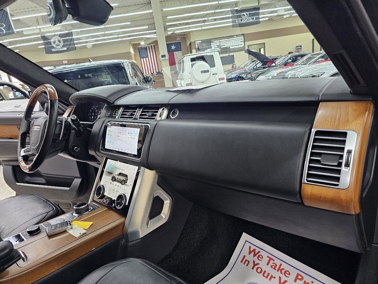 Used 2021 Land Rover Range Rover Long Wheelbase Autobiography image 21