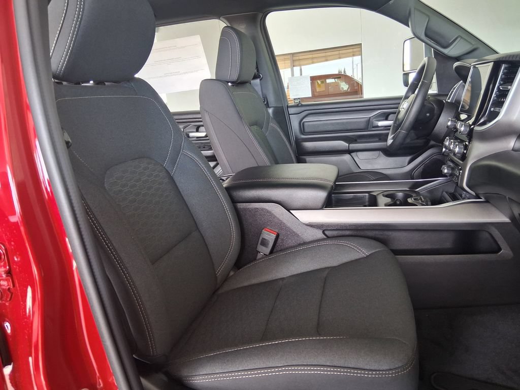 New 2026 RAM 1500 Express AWD/4WD image 13
