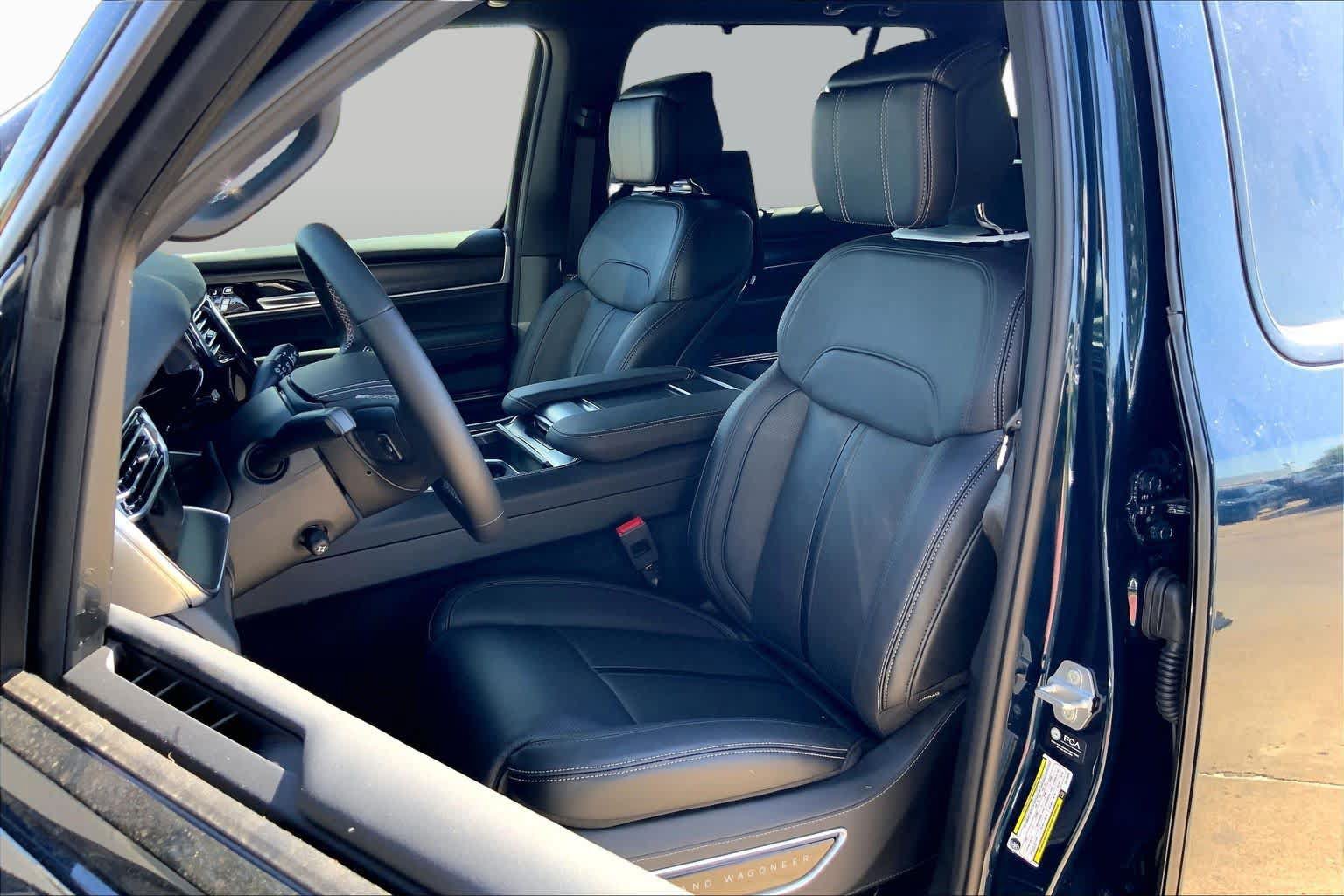 New 2026 Jeep Grand Wagoneer Summit w/ Rear Seat Video Group I AWD/4WD image 9