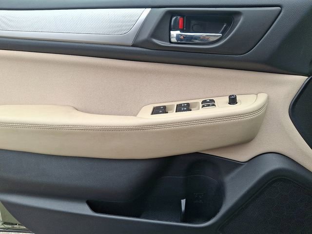 Used 2018 Subaru Outback 2.5i Premium image 12