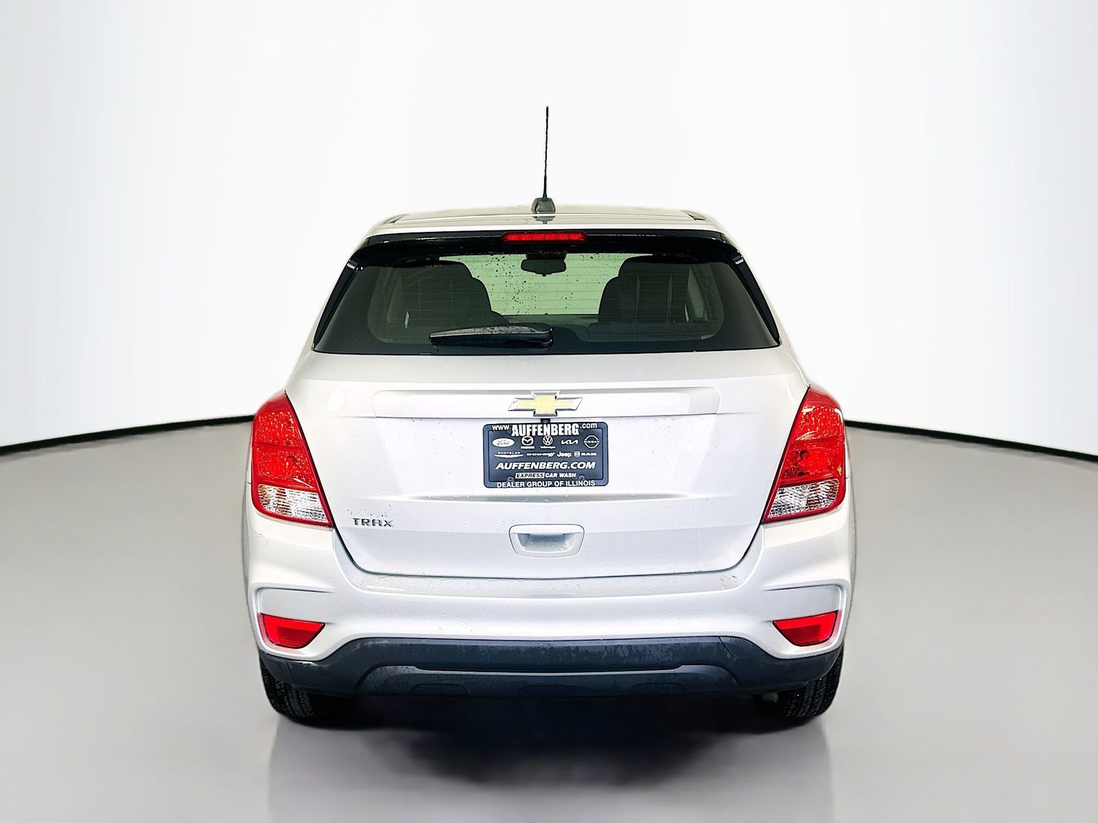 Used 2019 Chevrolet Trax LS w/ LPO, Cargo Package FWD image 6