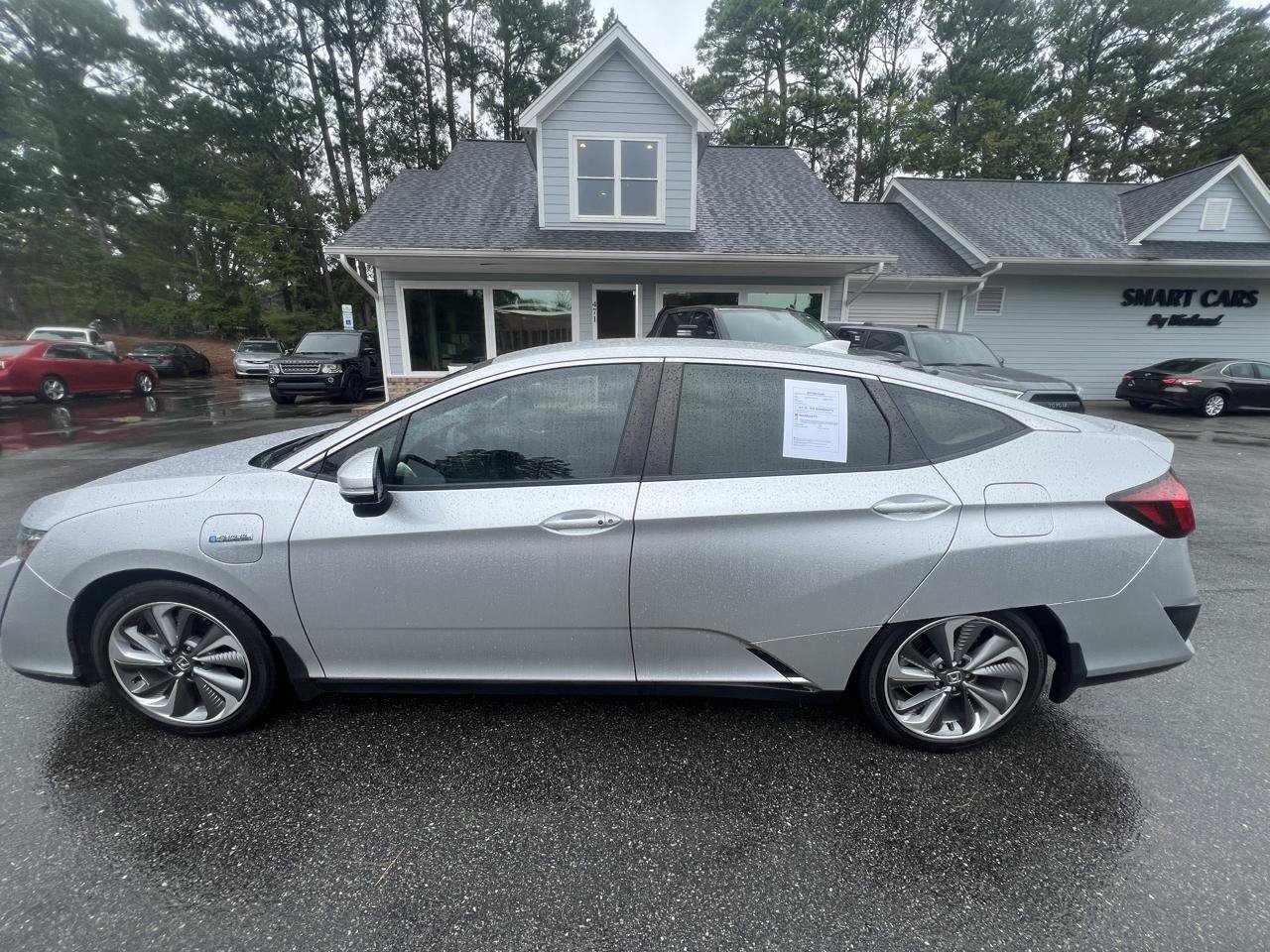 Used 2018 Honda Clarity Plug-In Hybrid image 2