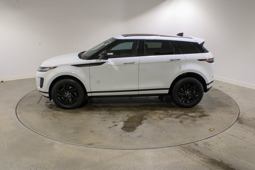 Used 2024 Land Rover Range Rover Evoque S image 2