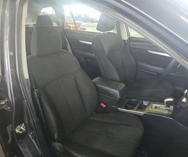 Used 2013 Subaru Outback 2.5i AWD/4WD image 11