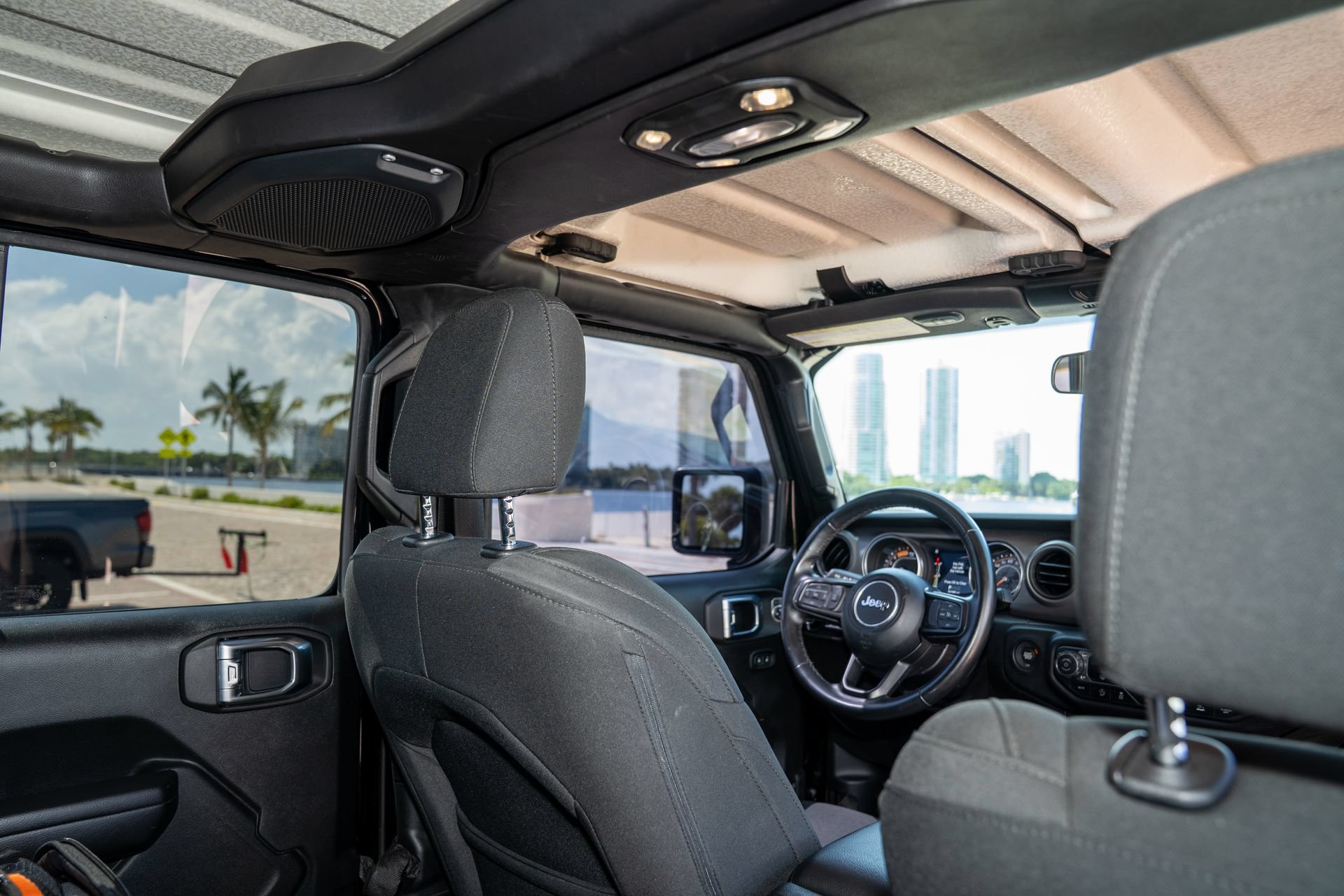 Used 2021 Jeep Gladiator Sport AWD/4WD image 25