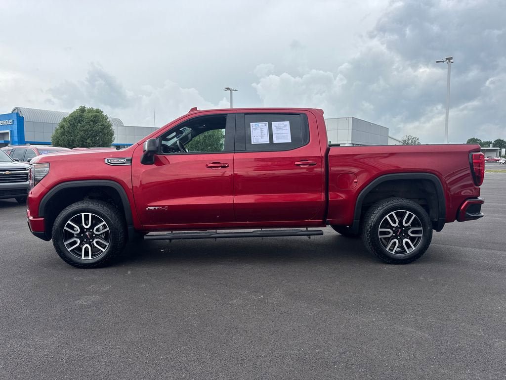 Used 2023 GMC Sierra 1500 AT4 w/ Technology Package AWD/4WD image 3