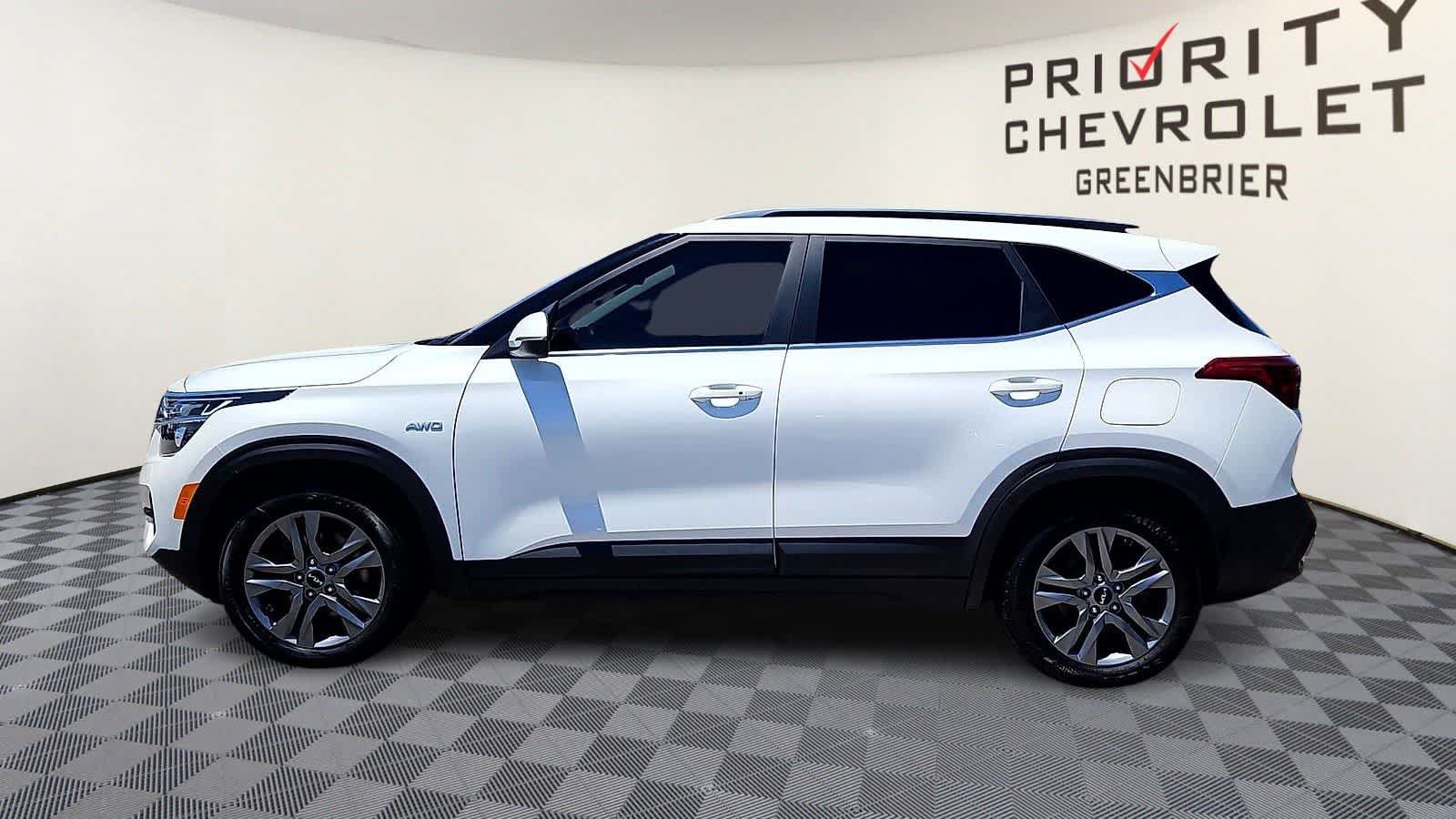 Used 2023 Kia Seltos S w/ Navigation Package AWD/4WD image 5