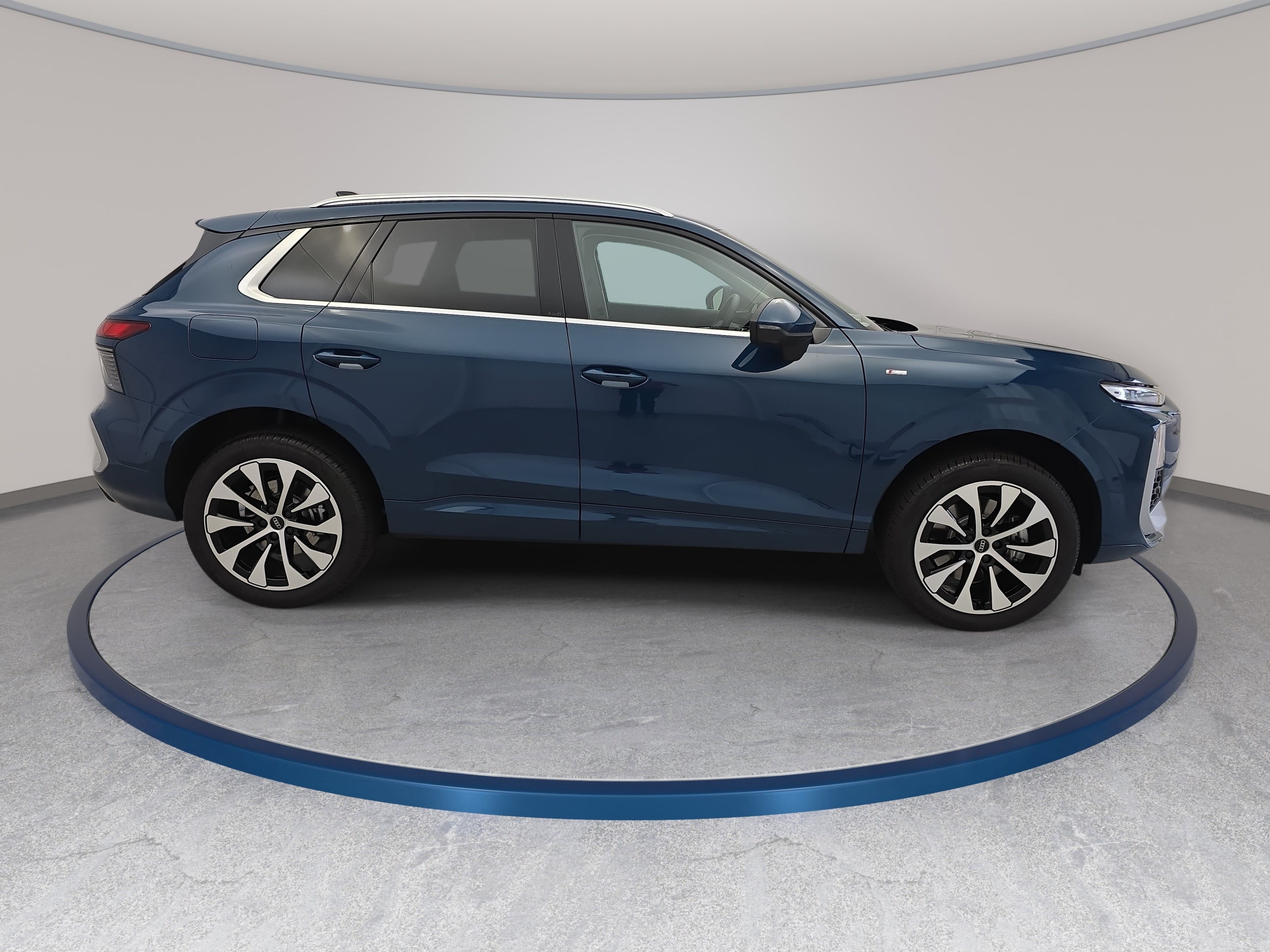 New 2026 Audi Q3 quattro 2.0T AWD/4WD image 4