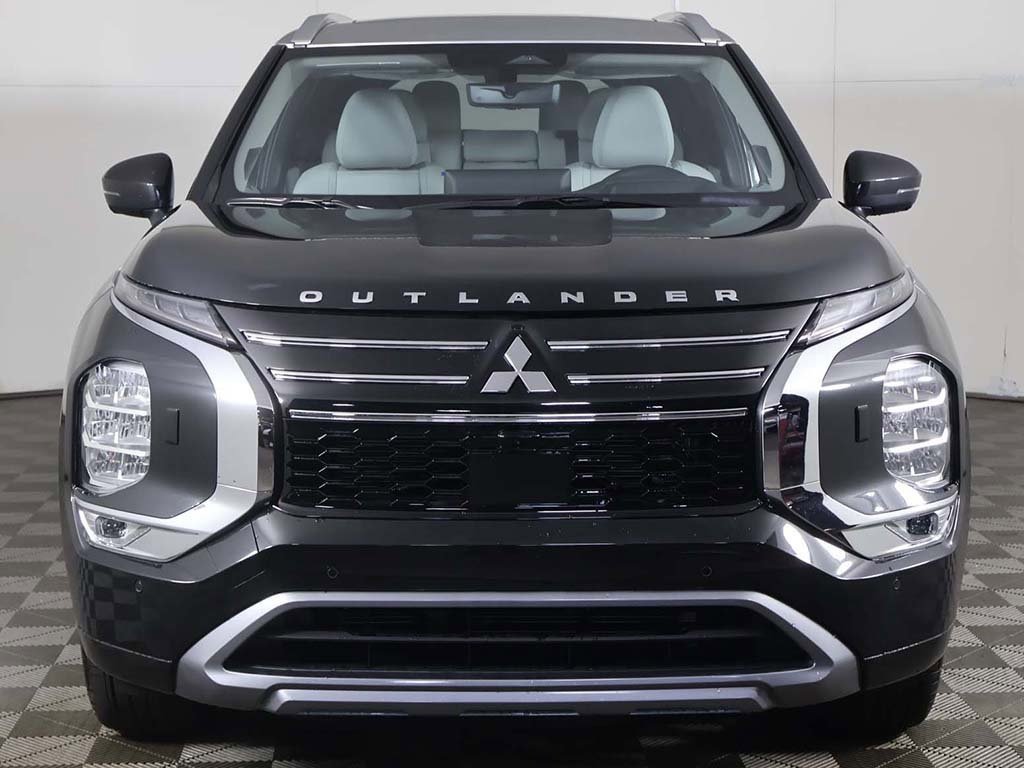 New 2025 Mitsubishi Outlander AWD image 16
