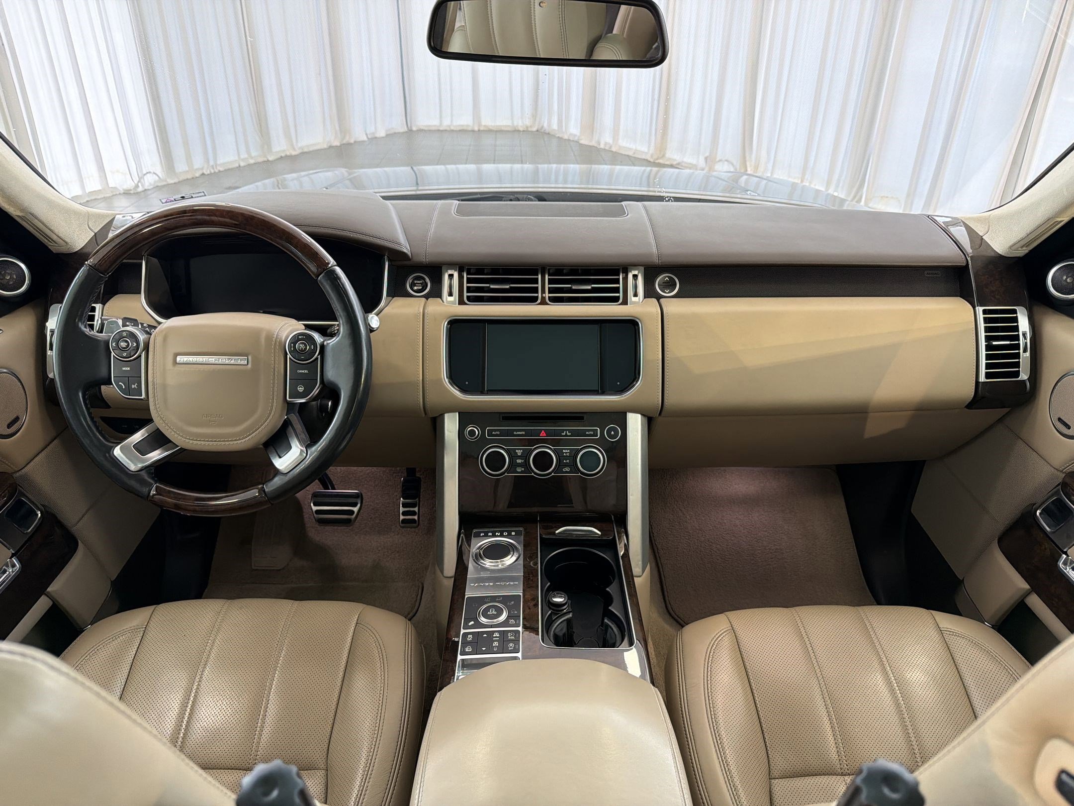 Used 2016 Land Rover Range Rover Autobiography AWD/4WD image 16