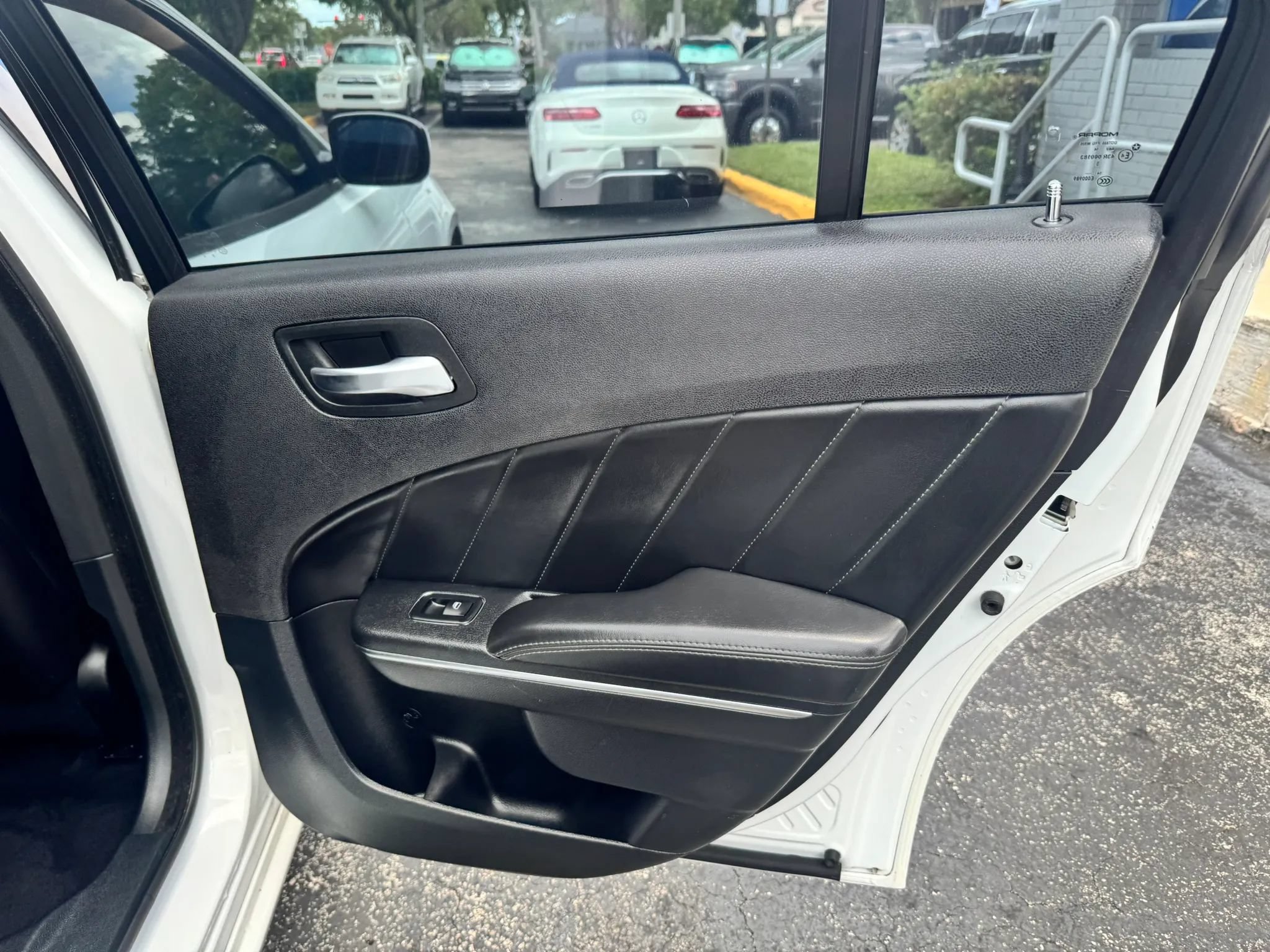 Used 2015 Dodge Charger R/T w/ Plus Group RWD image 38