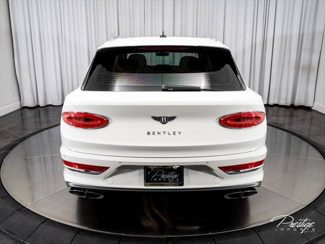 Used 2024 Bentley Bentayga AWD/4WD image 11