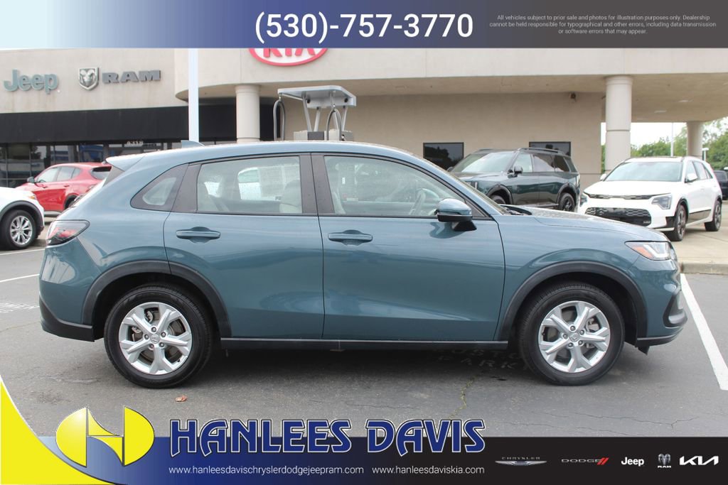 Used 2023 Honda HR-V LX image 6