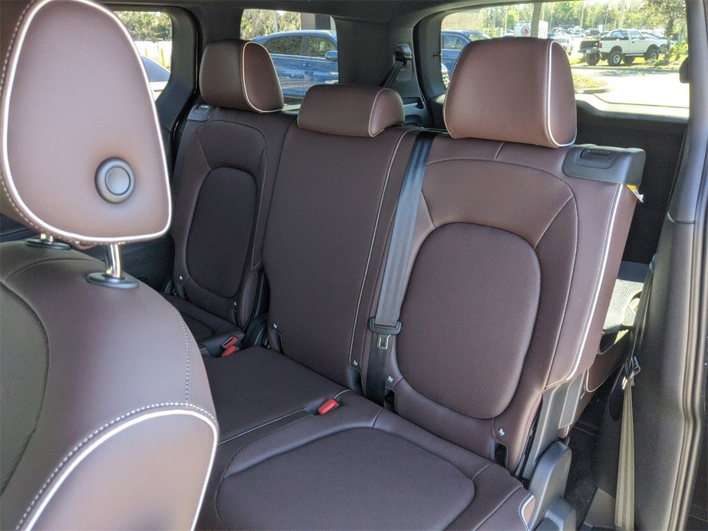 New 2025 Volkswagen ID. Buzz Pro S image 25