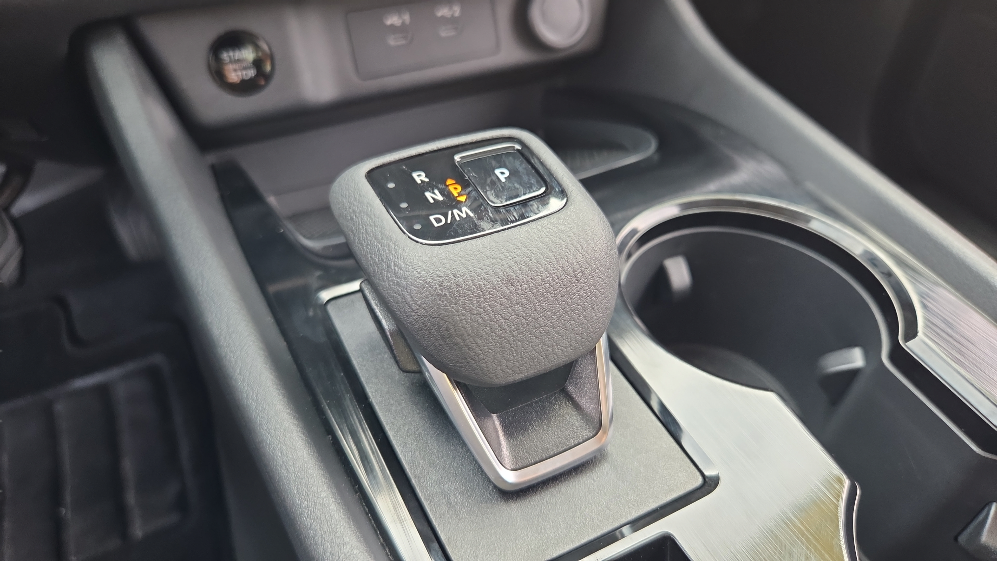 Certified 2026 Nissan Rogue SV FWD image 25