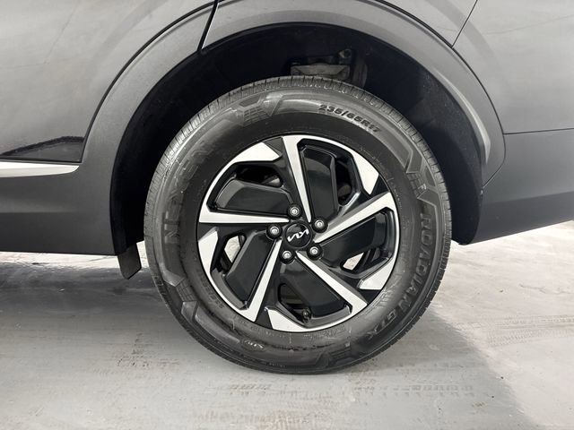 Used 2023 Kia Sportage LX AWD/4WD image 5