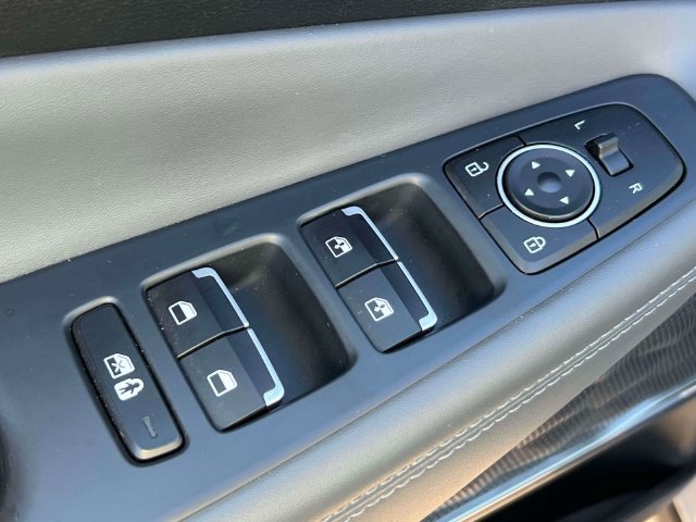 Certified 2023 Hyundai Santa Fe SEL w/ Premium Package AWD/4WD image 17