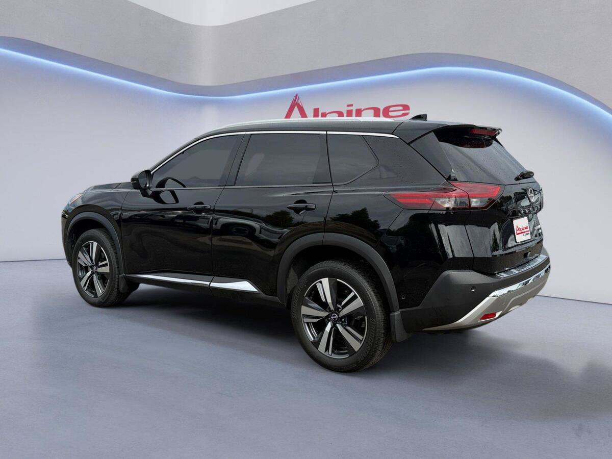 Used 2025 Nissan Pathfinder SV AWD/4WD image 3