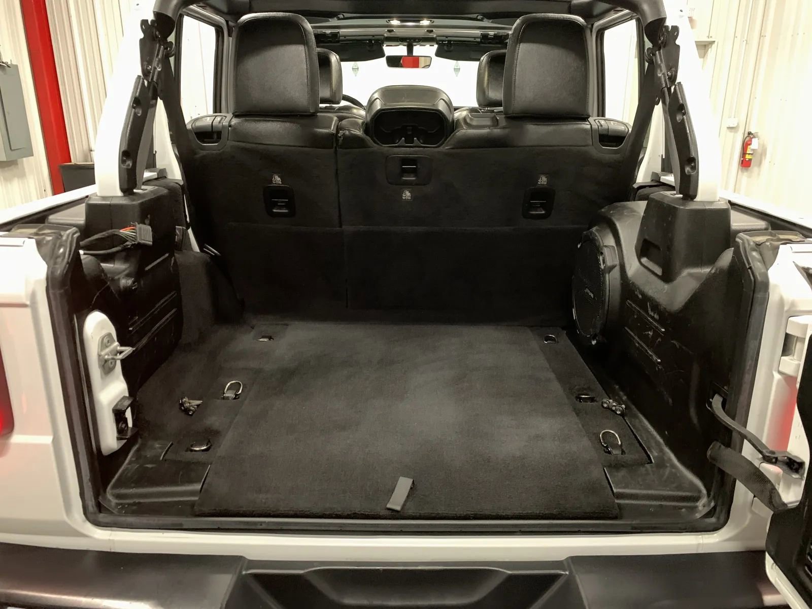 Used 2019 Jeep Wrangler Unlimited Sahara w/ Dual Top Group image 44