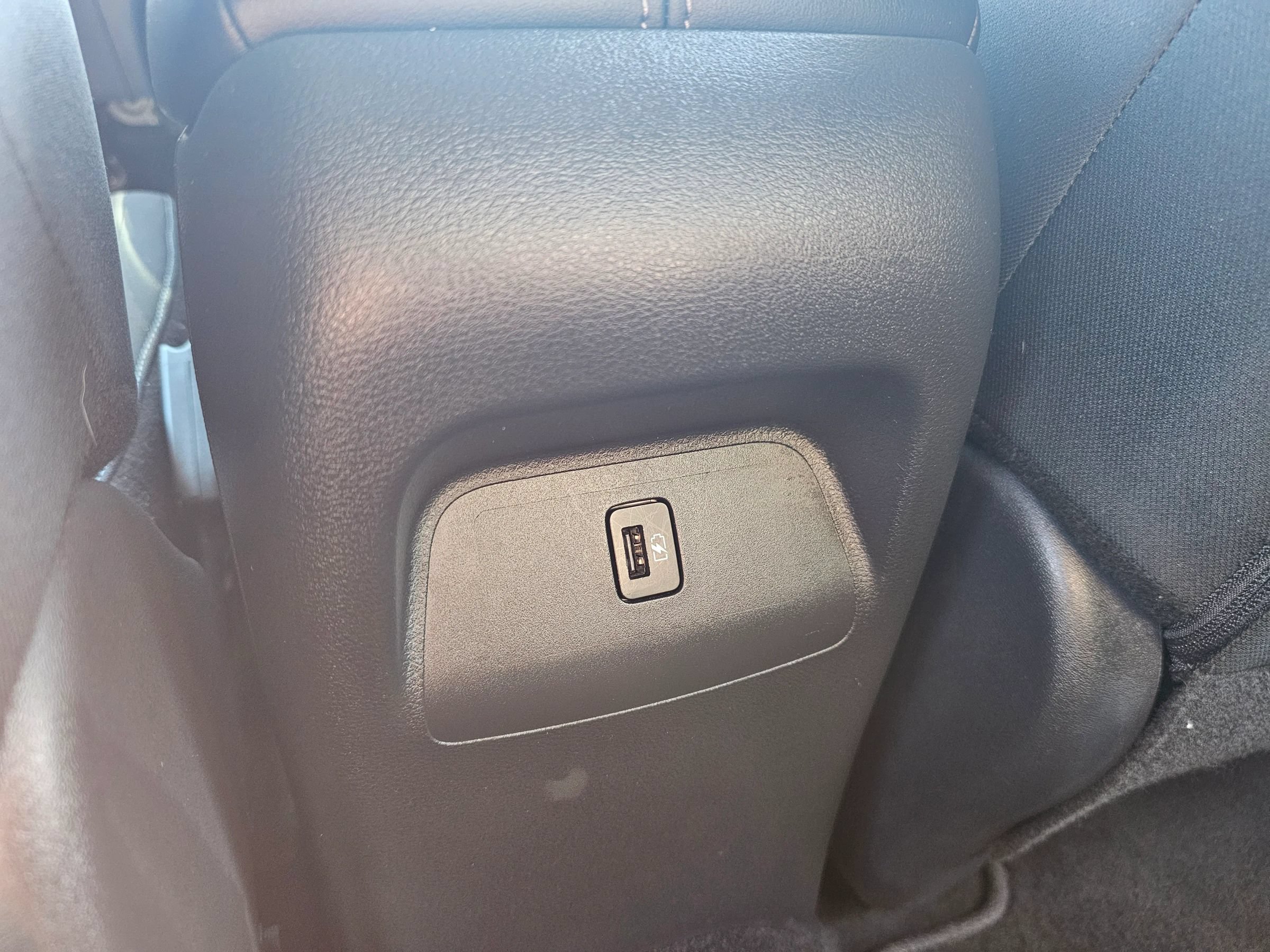 Used 2025 Nissan Sentra SV FWD image 29