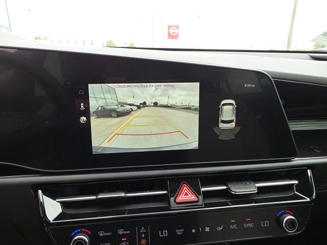 Used 2023 Kia Niro EX Touring image 19