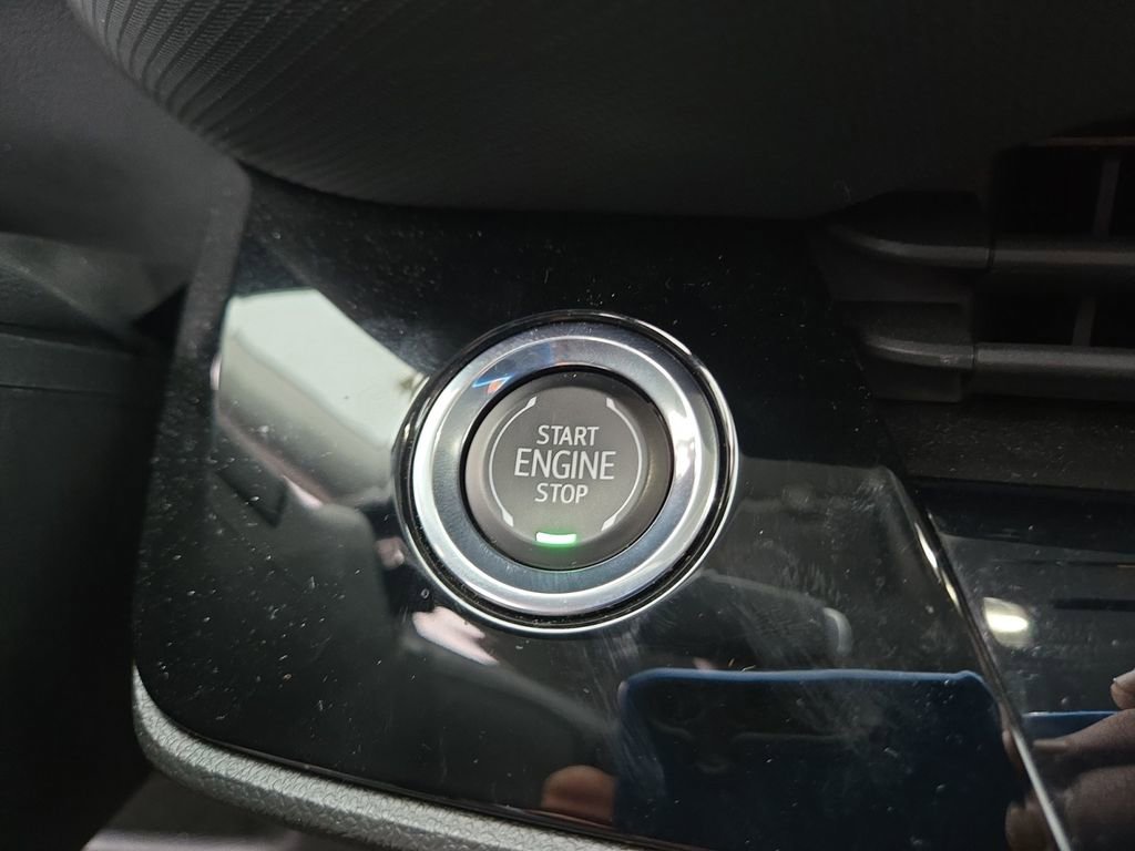 Certified 2025 Buick Envision Preferred image 20