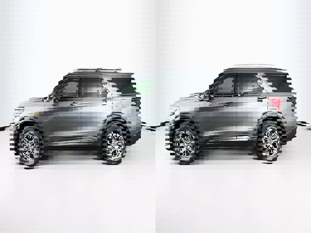 New 2025 Ford Explorer Platinum image 3