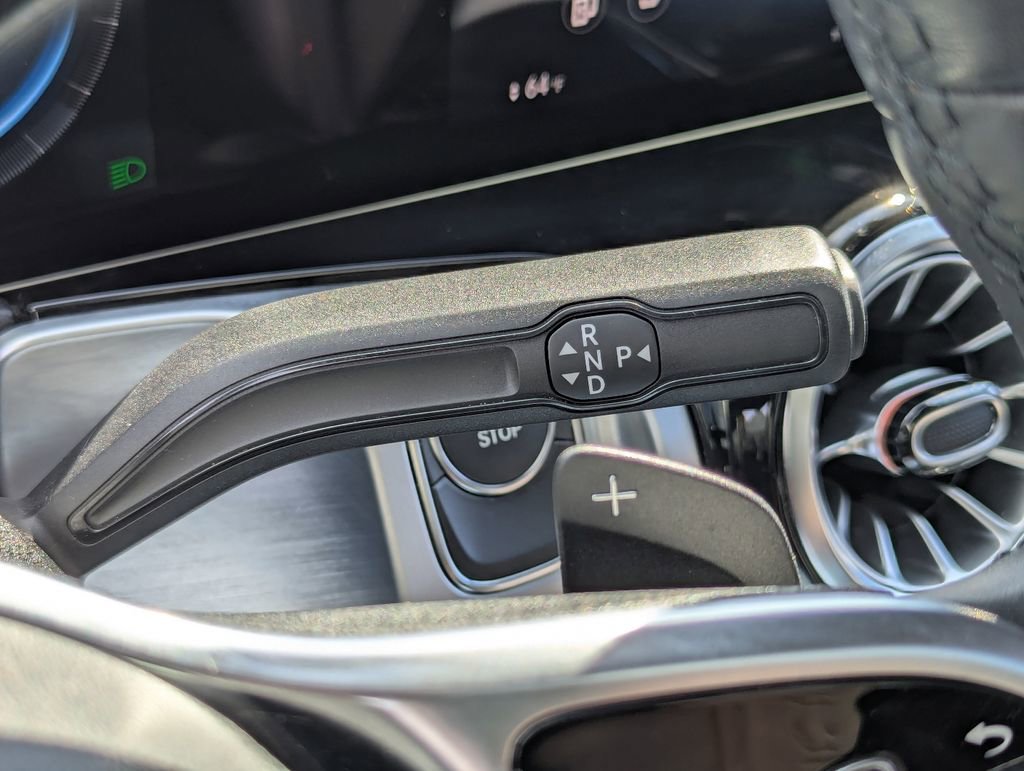 Used 2022 Mercedes-Benz EQB 350 4MATIC image 16