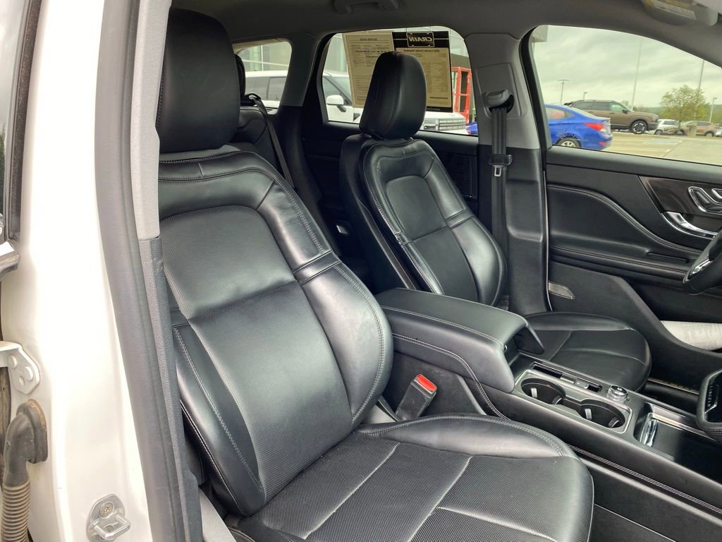 Used 2022 Lincoln Corsair AWD w/ Equipment Group 101A image 30