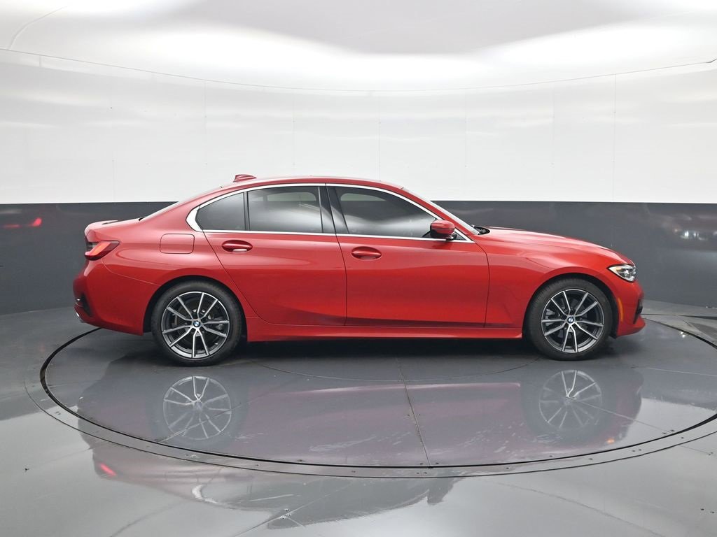 Used 2022 BMW 330i Sedan w/ Premium Package image 8